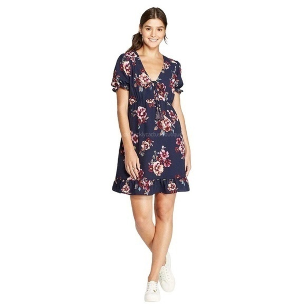 NWOT Navy Blue floral V-Neck Puff Sleeve Dress New